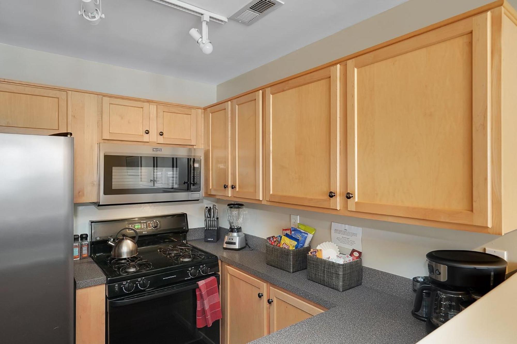 Lux Townhouse, Walk To All, Sleeps 6 Adults Λούισβιλ Εξωτερικό φωτογραφία